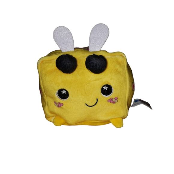 HEX the Bee Moosh Moosh Squared Flip-Ems Reversible Plush Red/Yellow - Picture 1 of 6